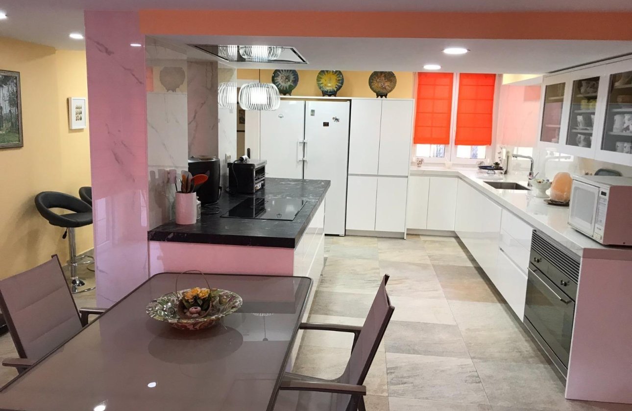 Revente - Villa -
Orihuela Costa - Cabo Roig