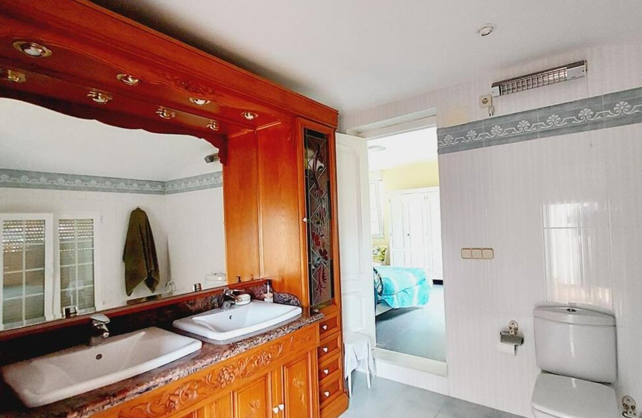 Revente - Villa -
Orihuela Costa - Cabo Roig