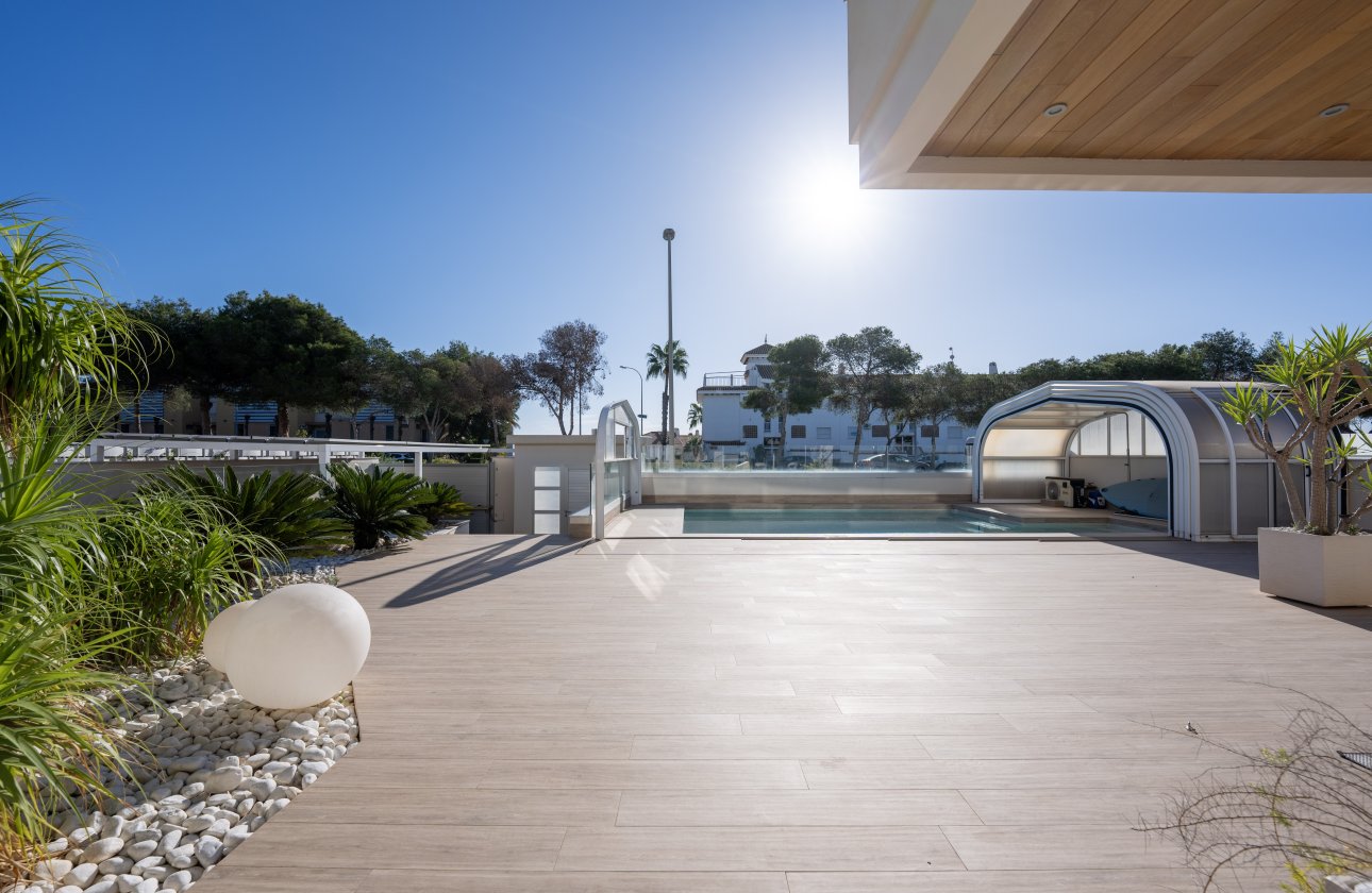 Revente - Villa -
Orihuela Costa - Cabo Roig