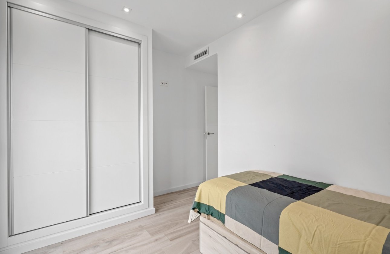 Revente - Villa -
Orihuela Costa - Cabo Roig