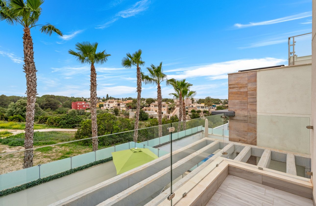 Revente - Villa -
Orihuela Costa - Cabo Roig