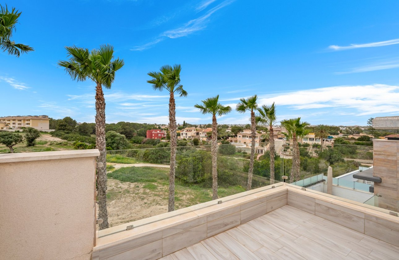 Revente - Villa -
Orihuela Costa - Cabo Roig