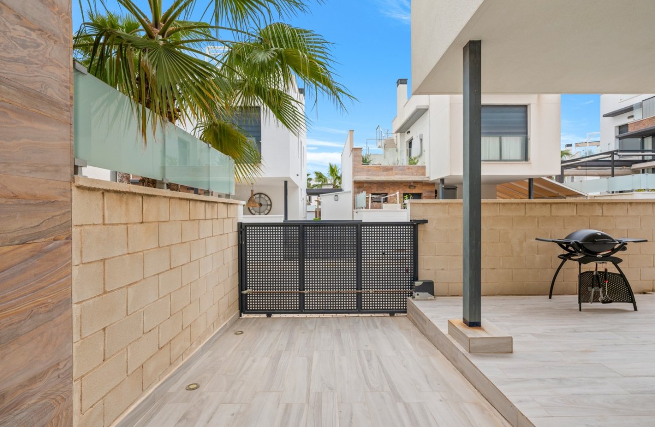Revente - Villa -
Orihuela Costa - Cabo Roig