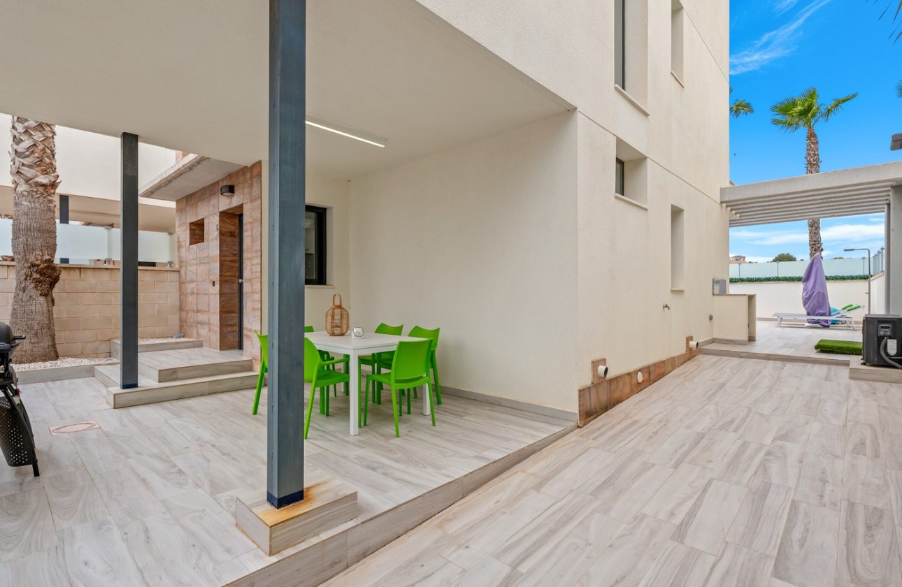 Revente - Villa -
Orihuela Costa - Cabo Roig