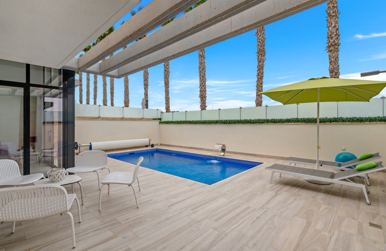 Revente - Villa -
Orihuela Costa - Cabo Roig