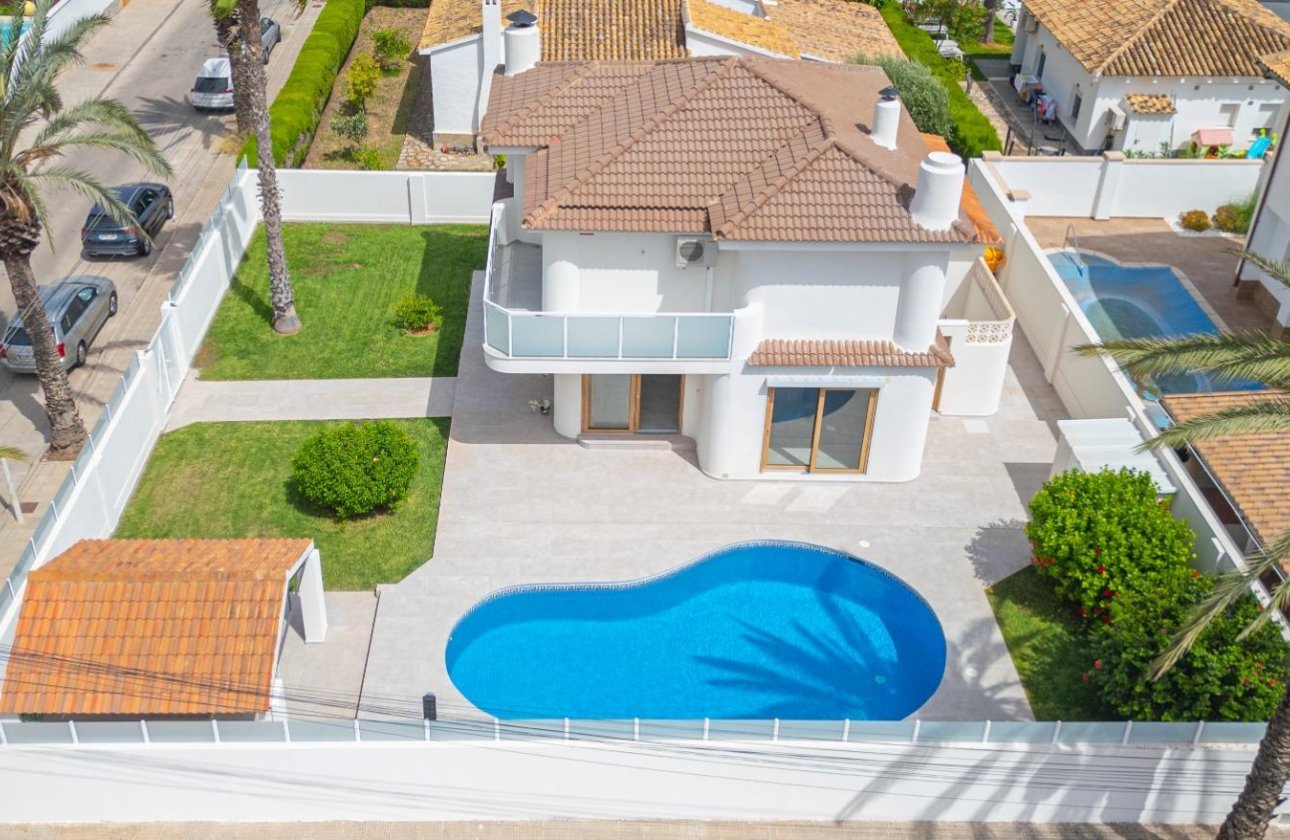 Revente - Villa -
Orihuela Costa - Cabo Roig