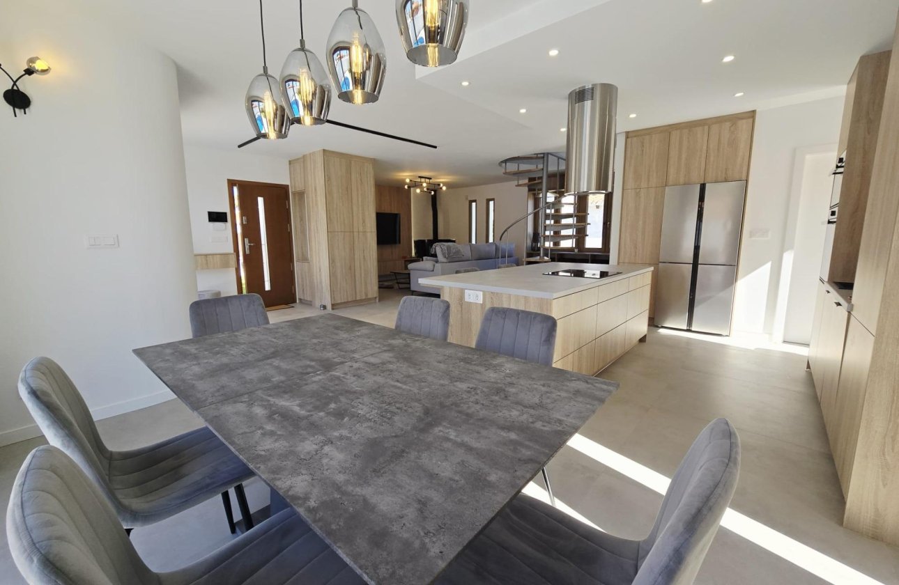 Revente - Villa -
Orihuela Costa - Cabo Roig