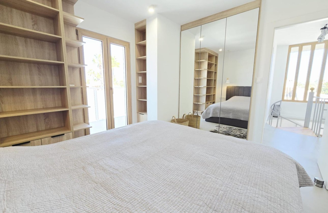 Revente - Villa -
Orihuela Costa - Cabo Roig