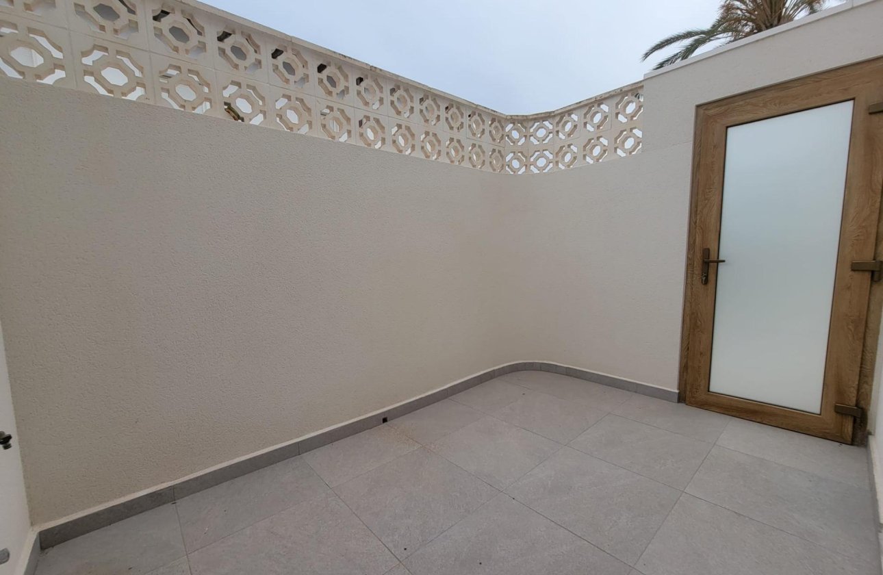 Revente - Villa -
Orihuela Costa - Cabo Roig