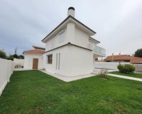 Revente - Villa -
Orihuela Costa - Cabo Roig