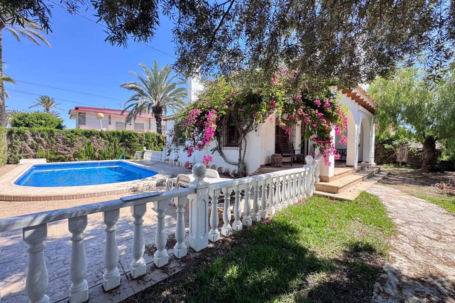 Revente - Villa -
Orihuela Costa - Cabo Roig