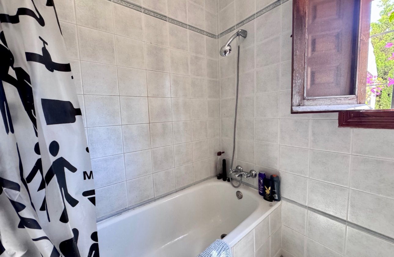 Revente - Villa -
Orihuela Costa - Cabo Roig
