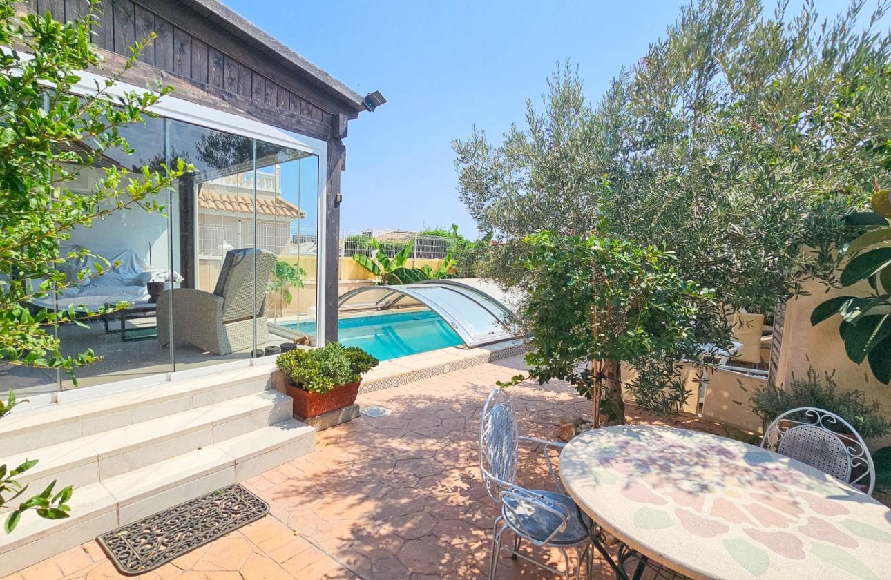 Revente - Villa -
Orihuela Costa - Cabo Roig