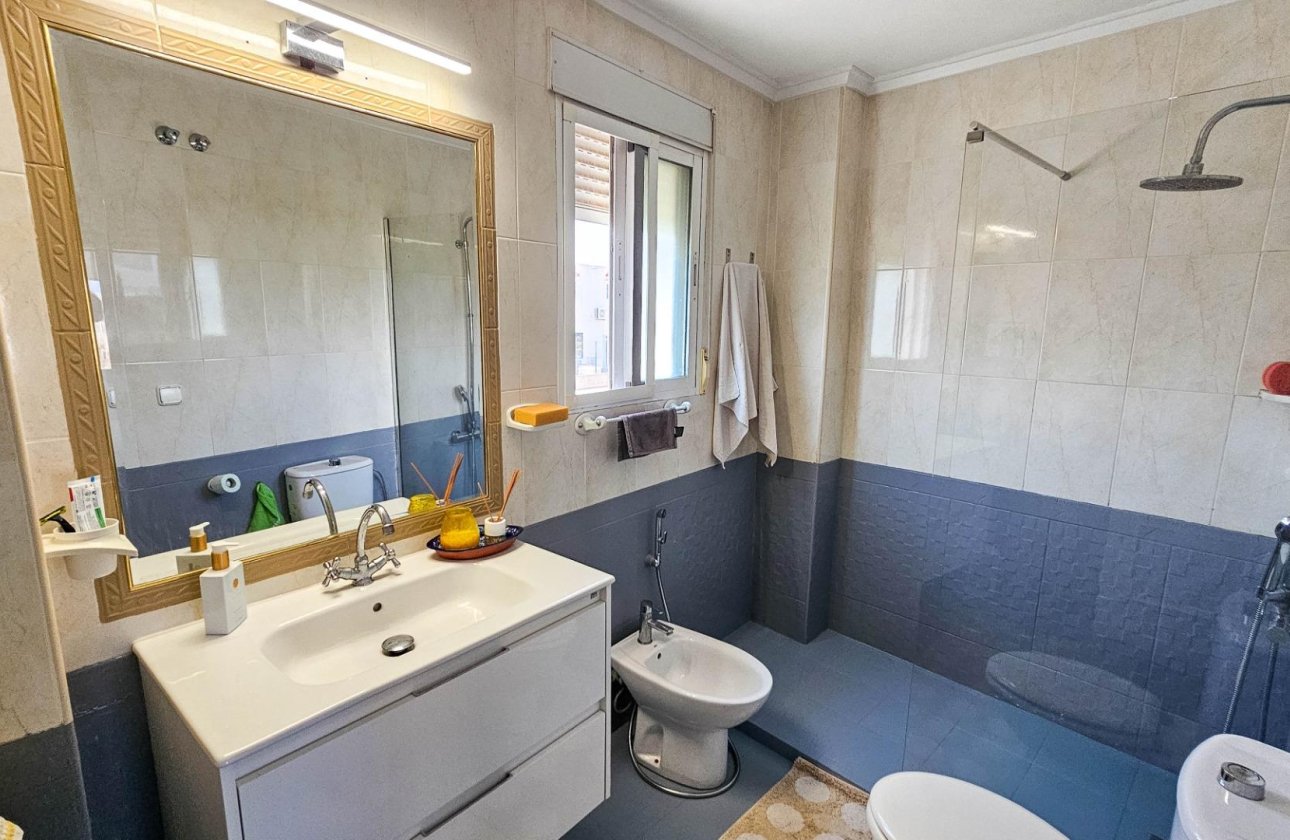 Revente - Villa -
Orihuela Costa - Cabo Roig
