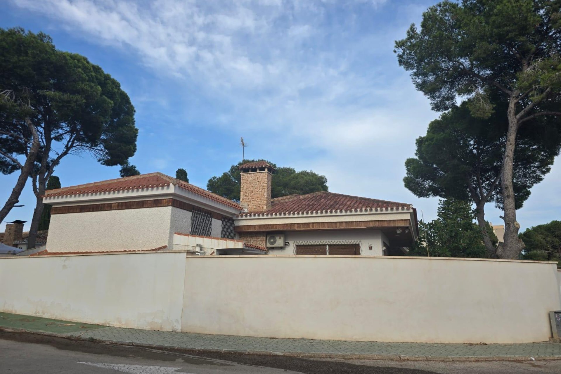 Revente - Villa -
Orihuela Costa - Campoamor