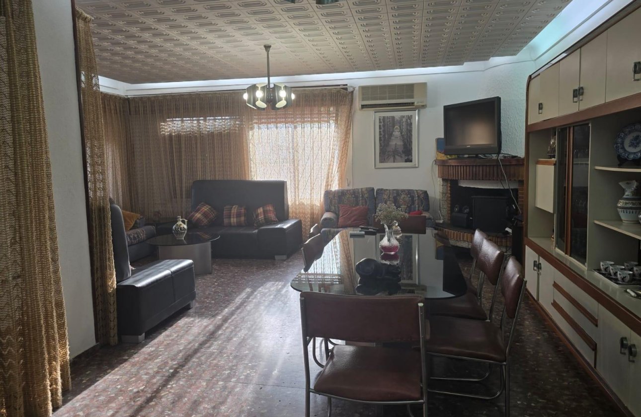 Revente - Villa -
Orihuela Costa - Campoamor