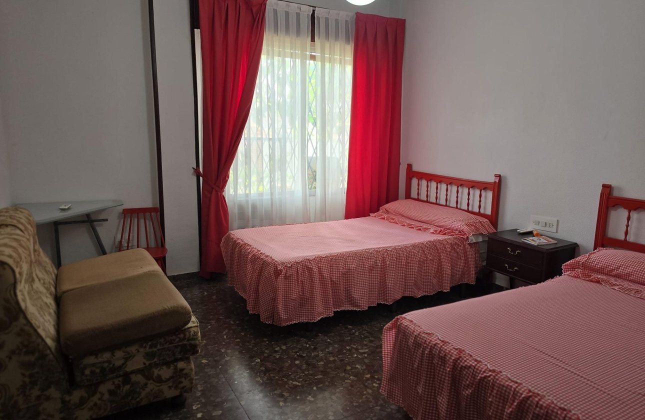 Revente - Villa -
Orihuela Costa - Campoamor