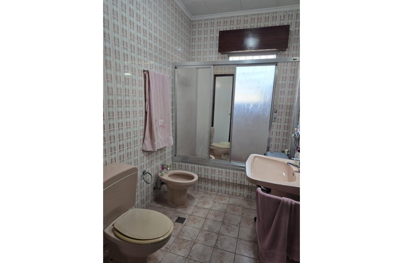 Revente - Villa -
Orihuela Costa - Campoamor