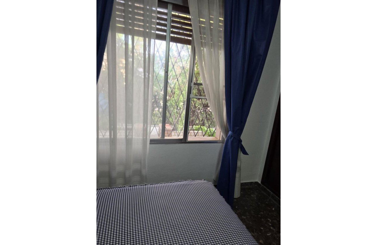 Revente - Villa -
Orihuela Costa - Campoamor