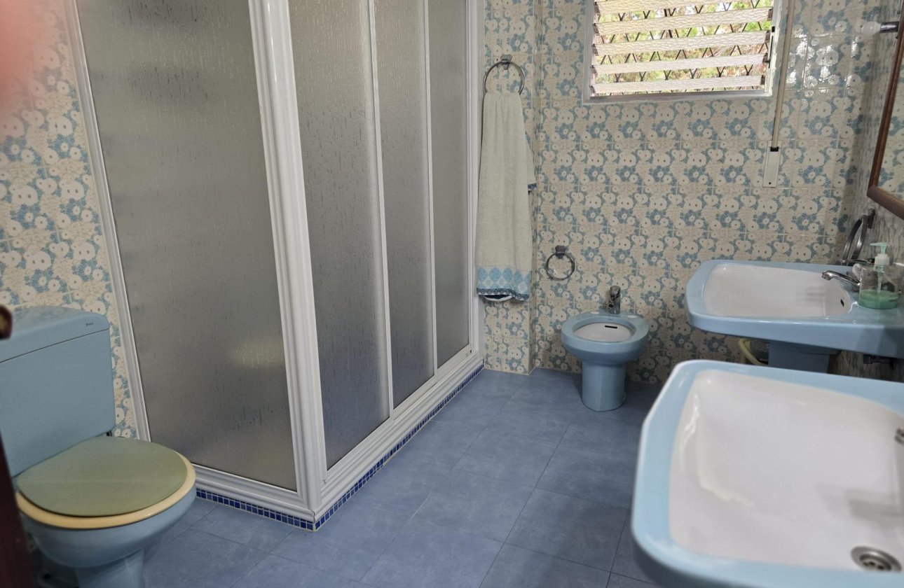 Revente - Villa -
Orihuela Costa - Campoamor