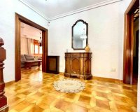 Revente - Villa -
Orihuela Costa - Campoamor