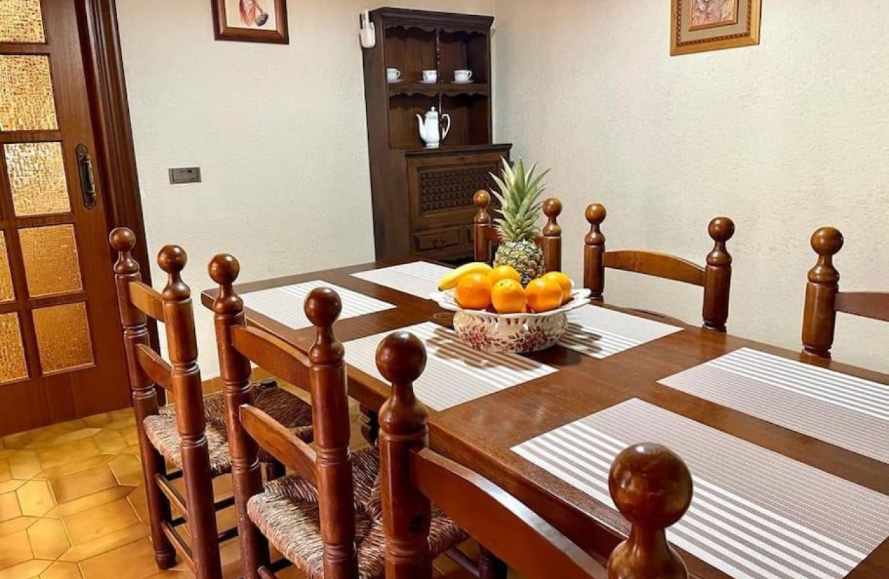 Revente - Villa -
Orihuela Costa - Campoamor