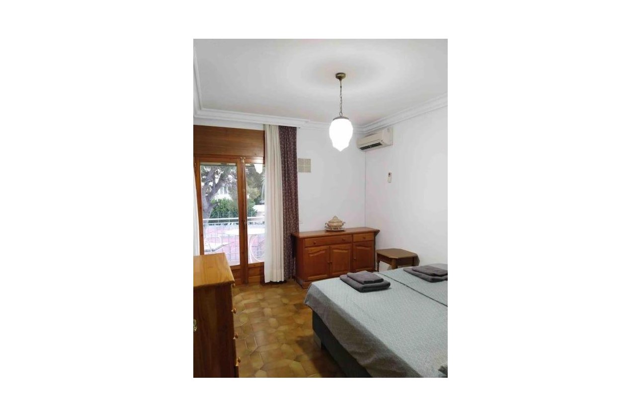 Revente - Villa -
Orihuela Costa - Campoamor