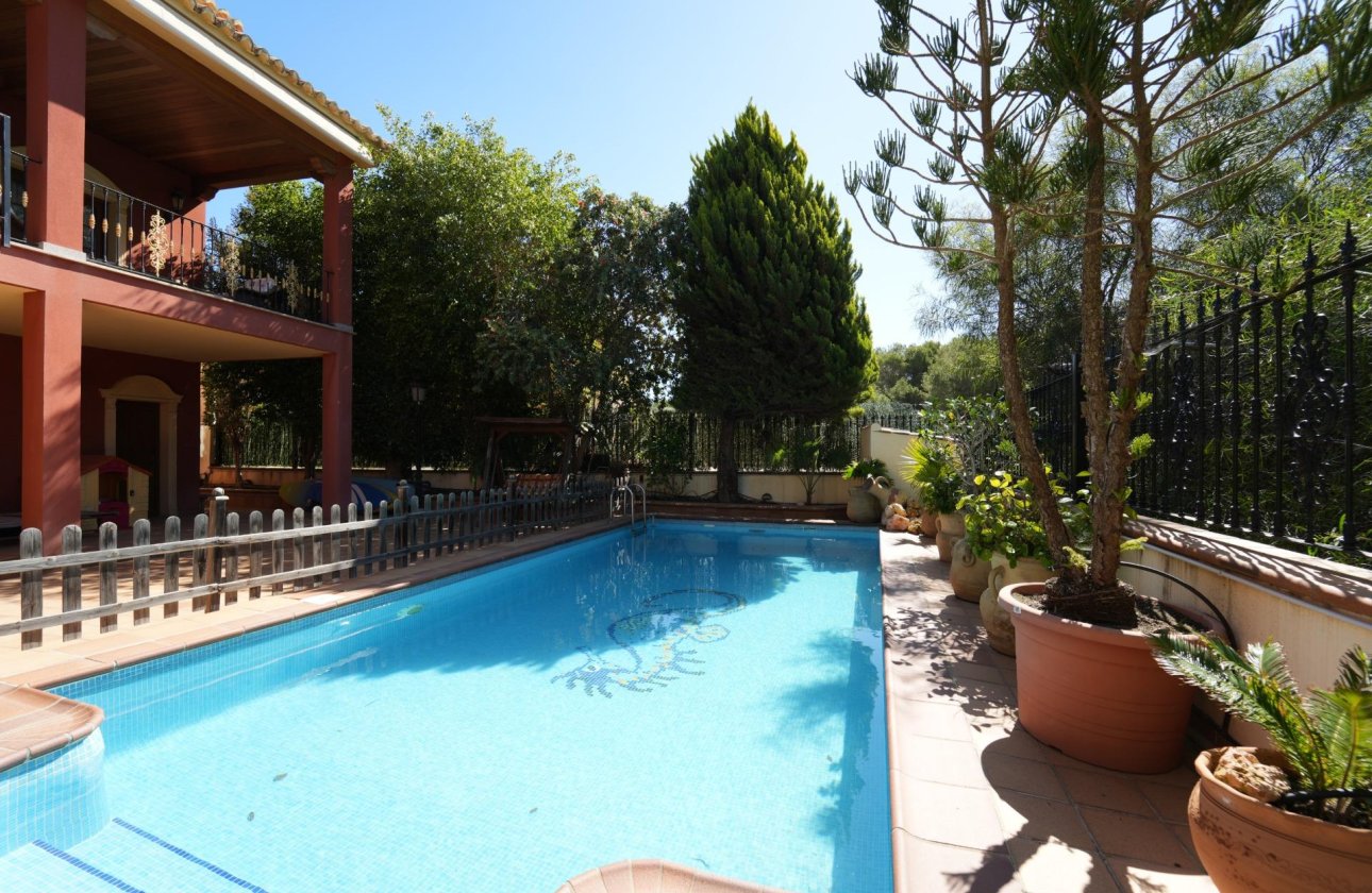 Revente - Villa -
Orihuela Costa - Campoamor