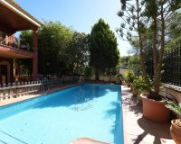 Revente - Villa -
Orihuela Costa - Campoamor