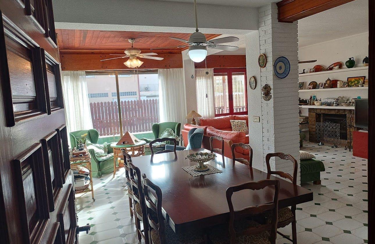 Revente - Villa -
Orihuela Costa - Campoamor