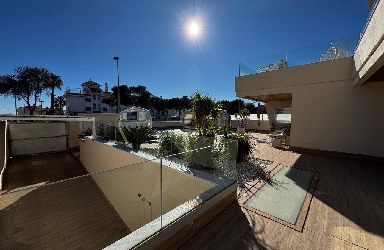Revente - Villa -
Orihuela Costa - Campoamor