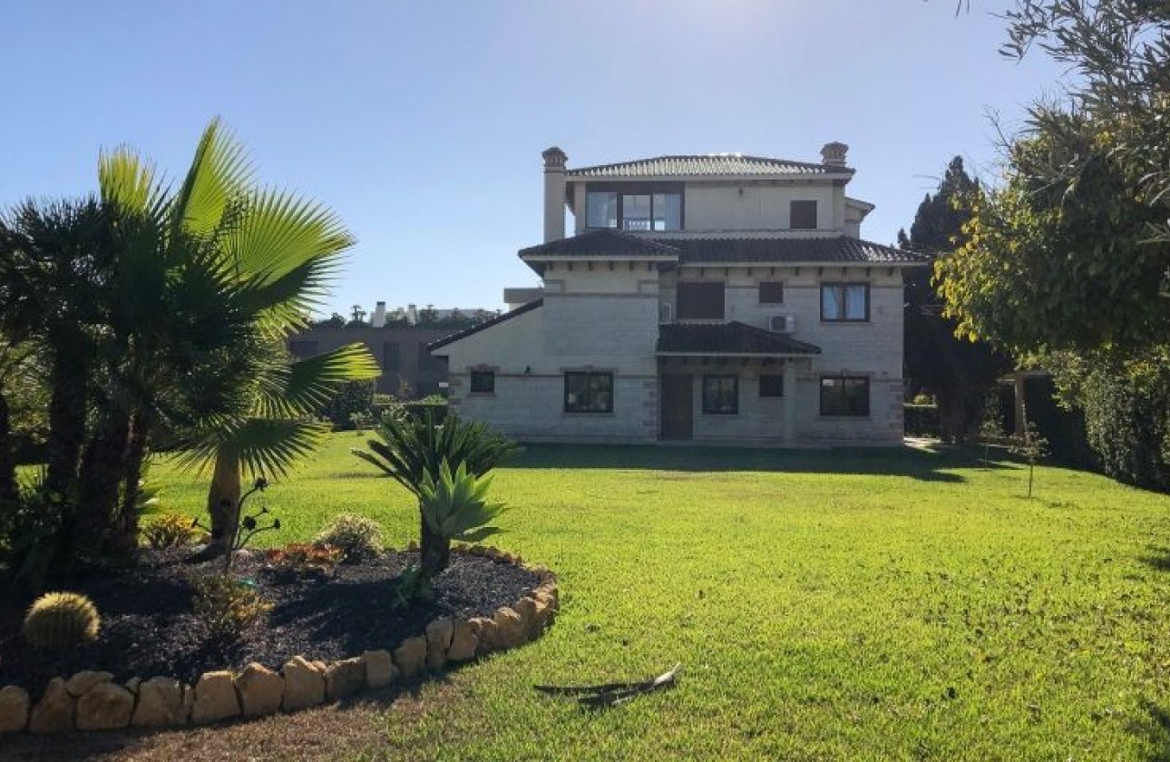 Revente - Villa -
Orihuela Costa - Costa Blanca