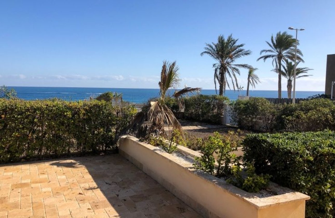 Revente - Villa -
Orihuela Costa - Costa Blanca