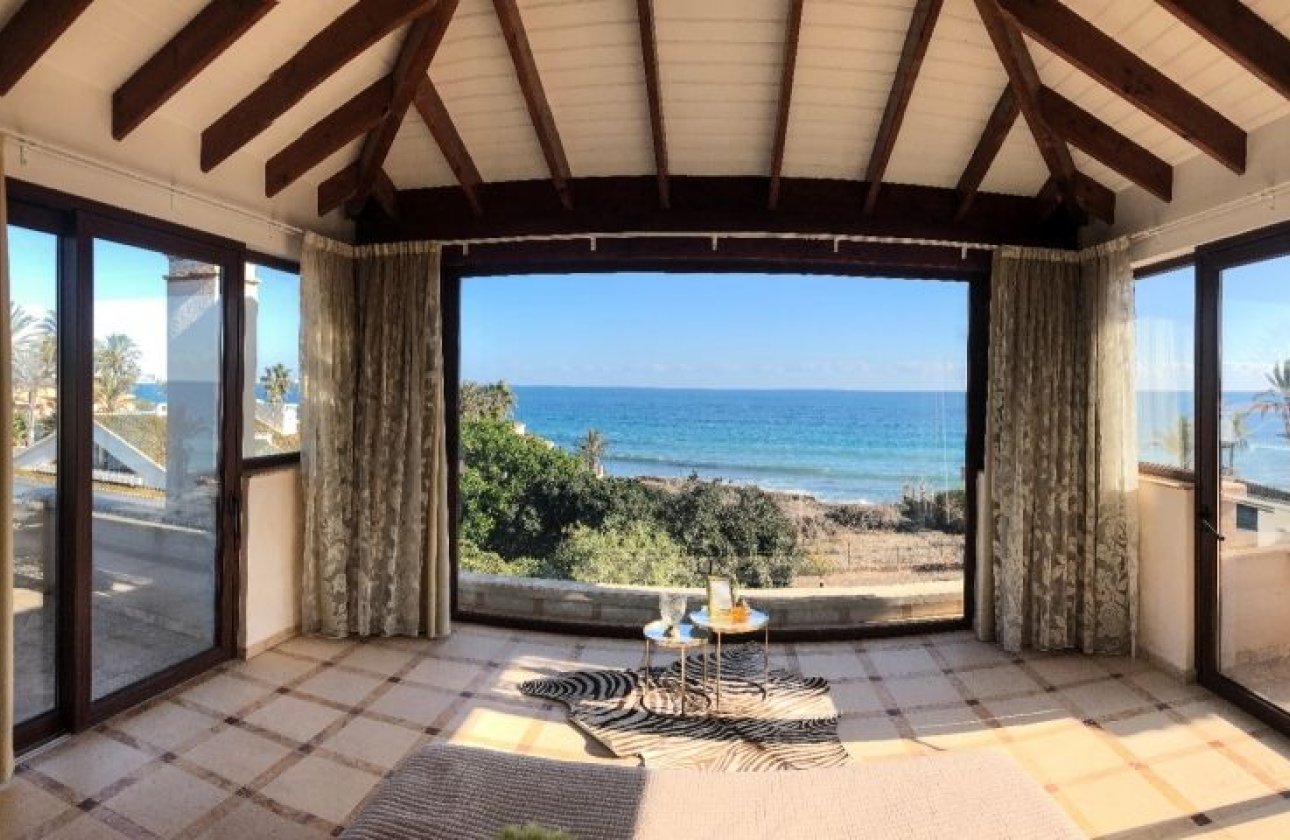 Revente - Villa -
Orihuela Costa - Costa Blanca