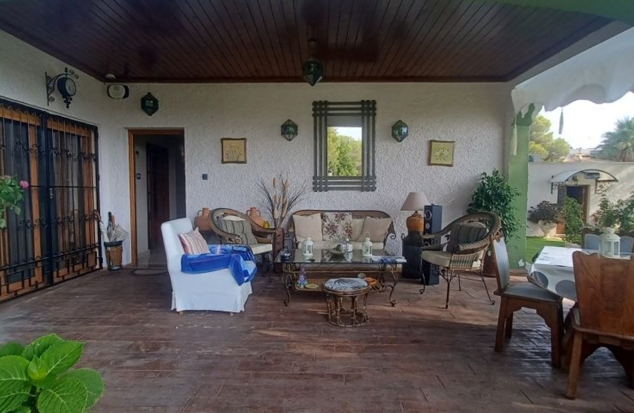 Revente - Villa -
Orihuela Costa - Costa Blanca