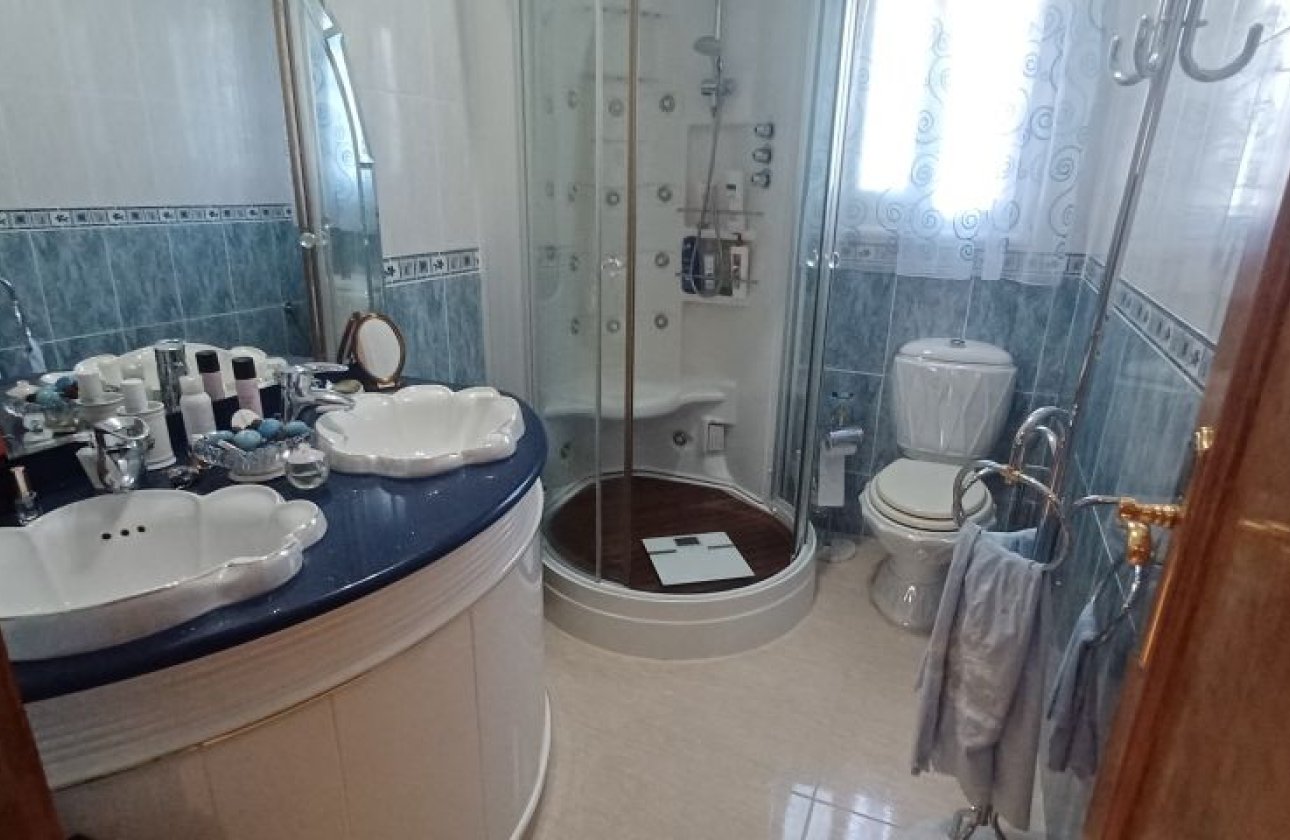 Revente - Villa -
Orihuela Costa - Costa Blanca