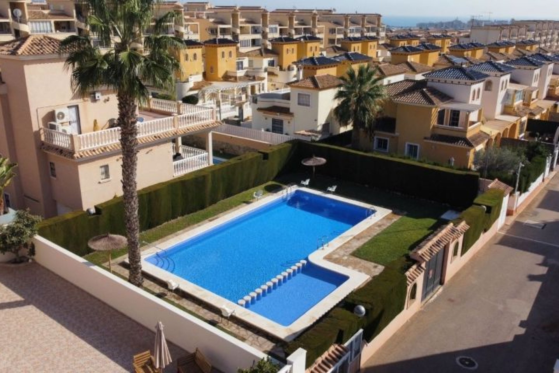Revente - Villa -
Orihuela Costa - Costa Blanca