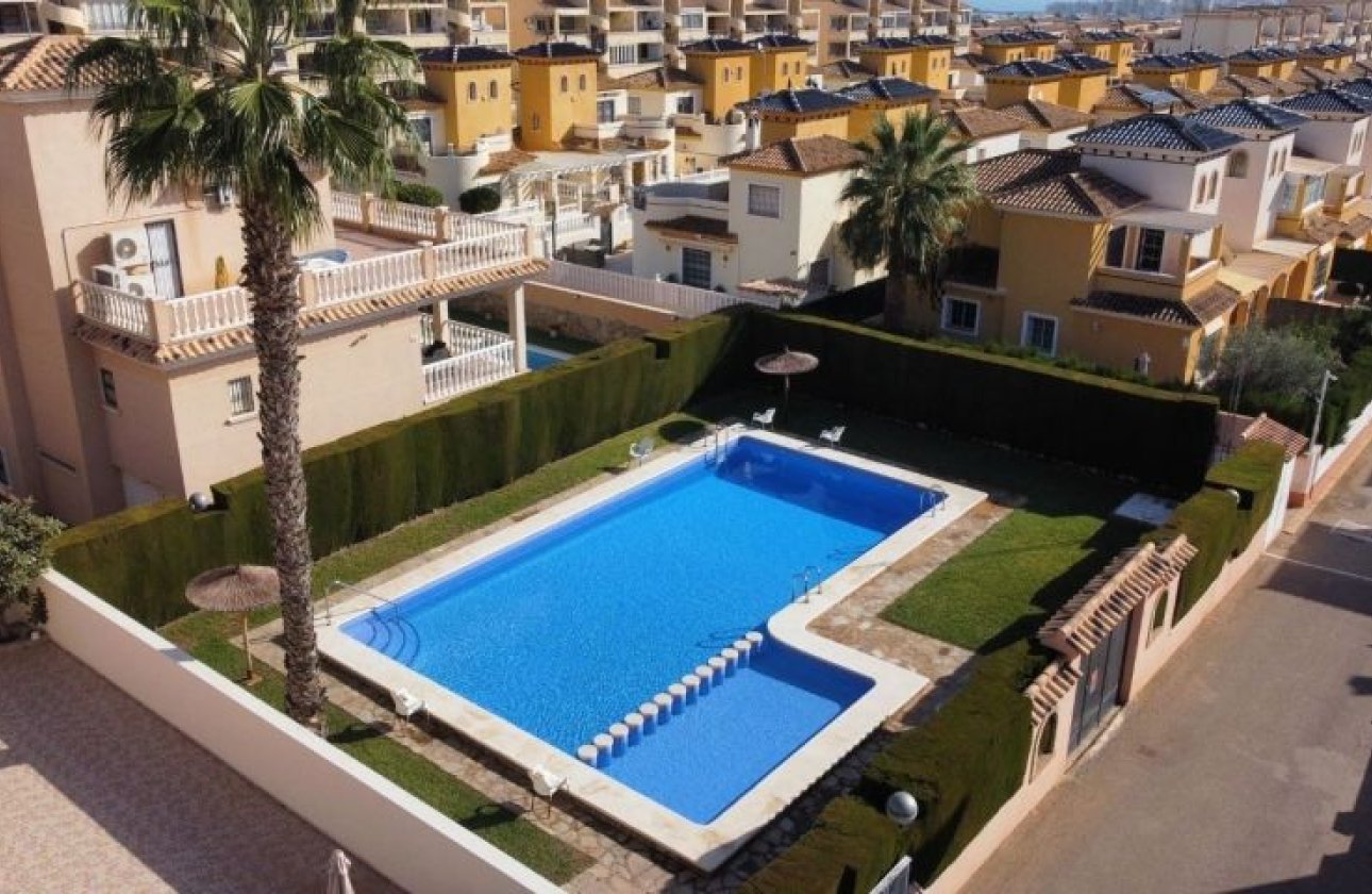 Revente - Villa -
Orihuela Costa - Costa Blanca