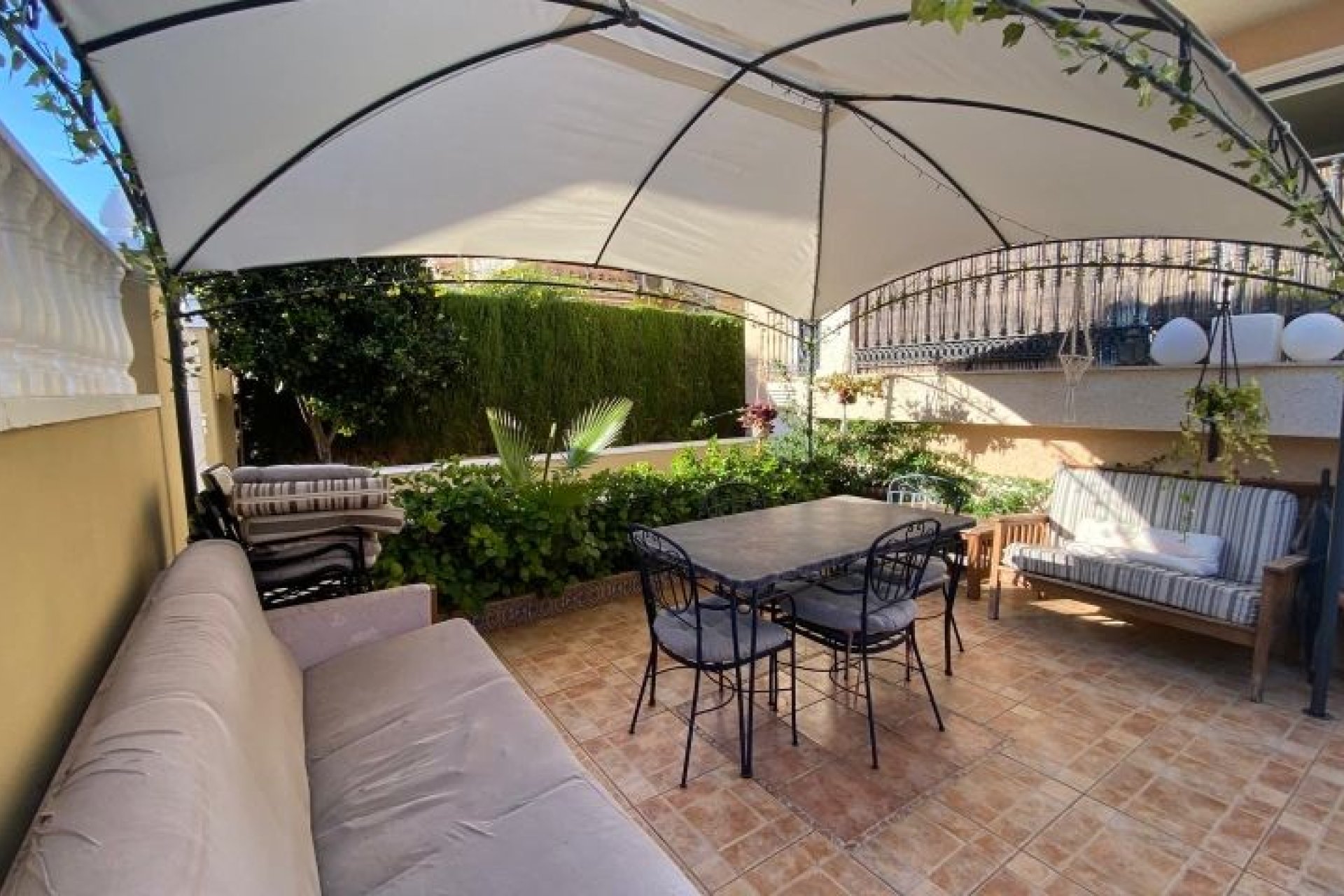 Revente - Villa -
Orihuela Costa - Costa Blanca