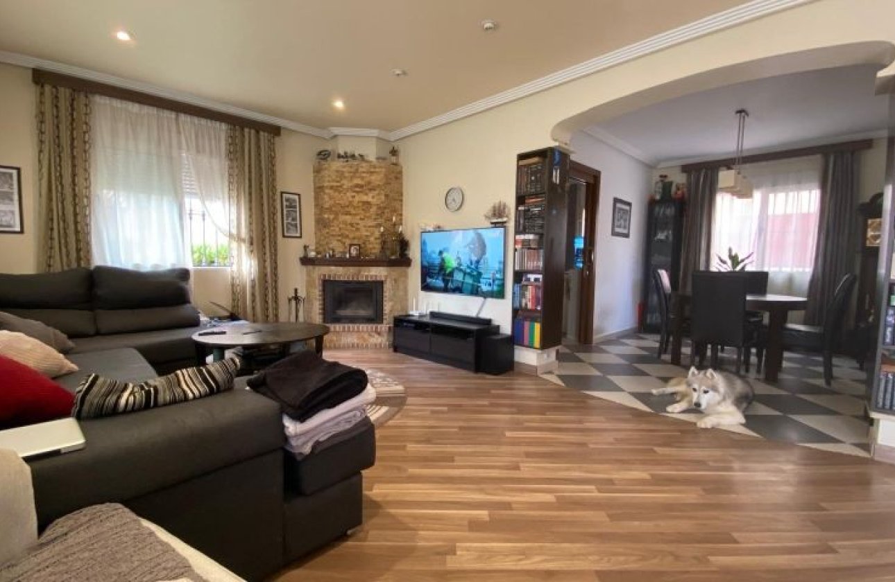 Revente - Villa -
Orihuela Costa - Costa Blanca