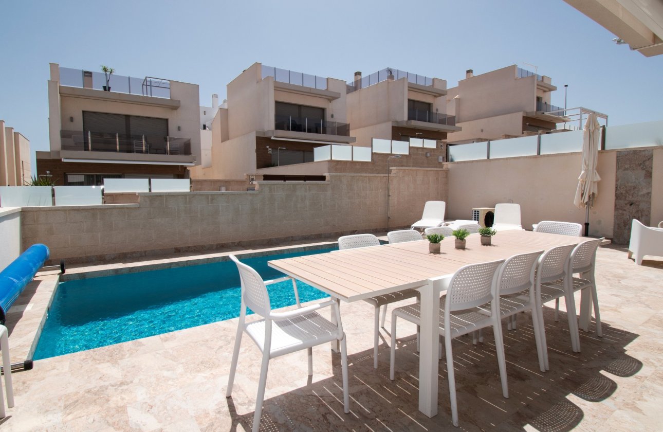 Revente - Villa -
Orihuela Costa - Costa Blanca