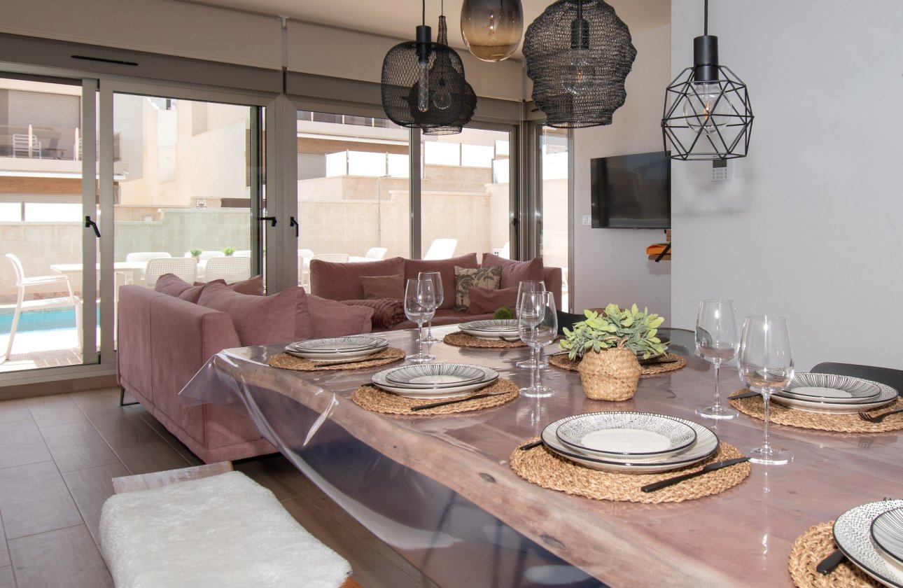 Revente - Villa -
Orihuela Costa - Costa Blanca