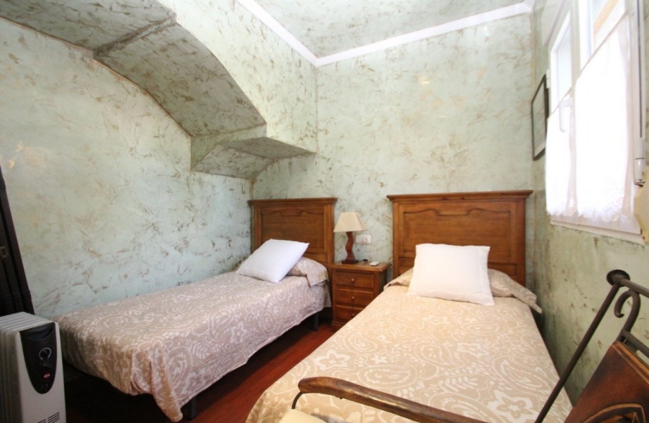 Revente - Villa -
Orihuela Costa - Costa Blanca