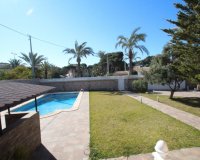 Revente - Villa -
Orihuela Costa - Costa Blanca