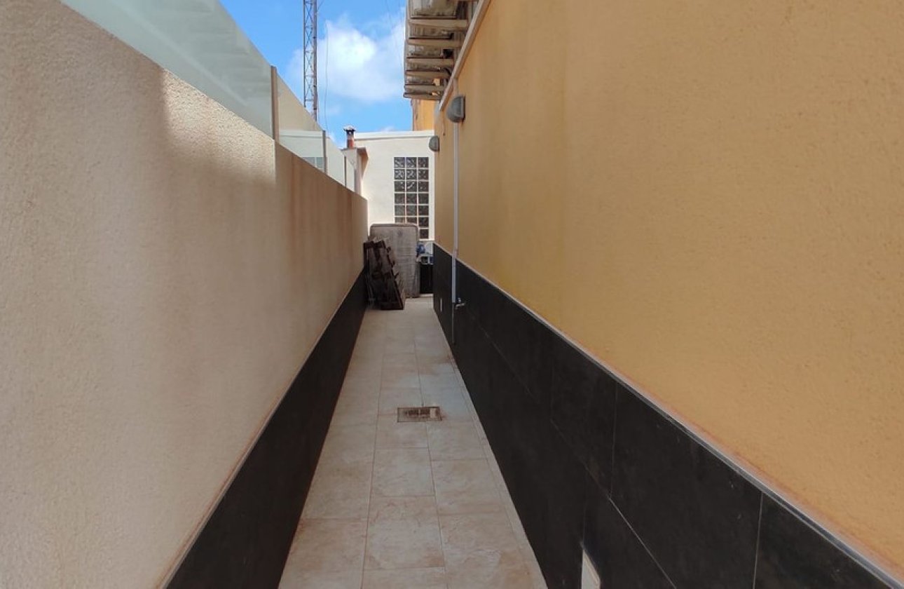 Revente - Villa -
Orihuela Costa - Costa Blanca