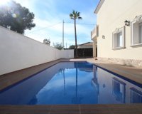 Revente - Villa -
Orihuela Costa - Costa Blanca