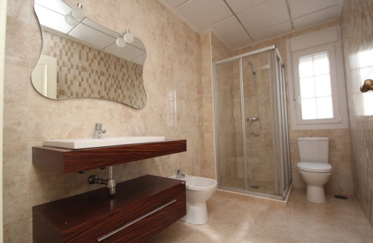 Revente - Villa -
Orihuela Costa - Costa Blanca