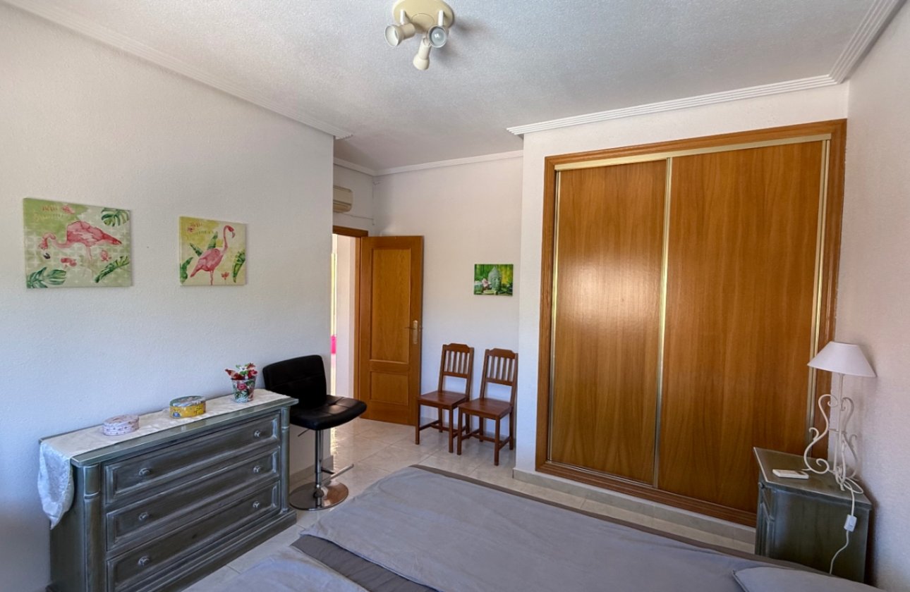 Revente - Villa -
Orihuela Costa - Costa Blanca