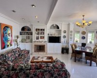 Revente - Villa -
Orihuela Costa - Costa Blanca