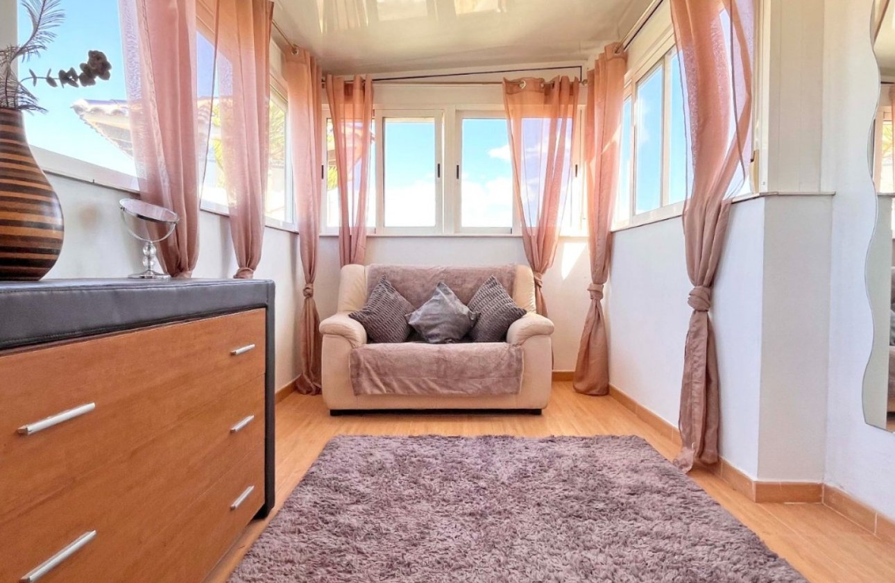 Revente - Villa -
Orihuela Costa - Costa Blanca